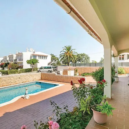 Feriehus Beautiful In With 4 Bedrooms, Wifi And Outdoor Swimming Pool *