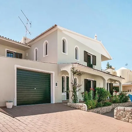 Beautiful In With 4 Bedrooms, Wifi And Outdoor Swimming Pool * Albufeira