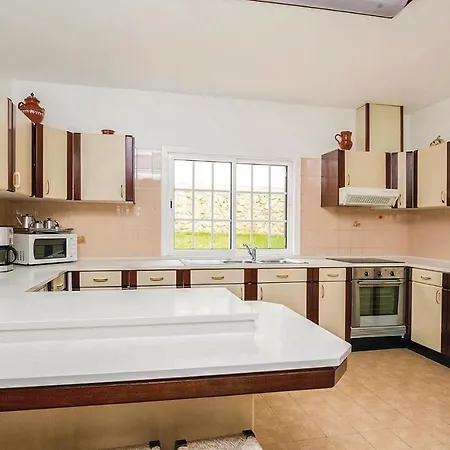 Beautiful In With 4 Bedrooms, Wifi And Outdoor Swimming Pool Σπίτι διακοπών Αλμπουφέιρα
