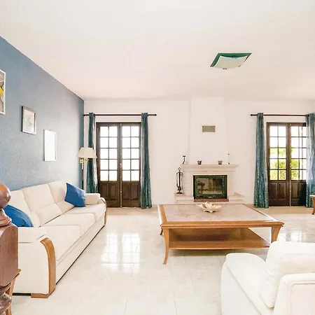 Beautiful In With 4 Bedrooms, Wifi And Outdoor Swimming Pool * アルブフェイラ