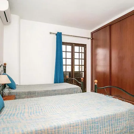 別荘 Beautiful In With 4 Bedrooms, Wifi And Outdoor Swimming Pool *